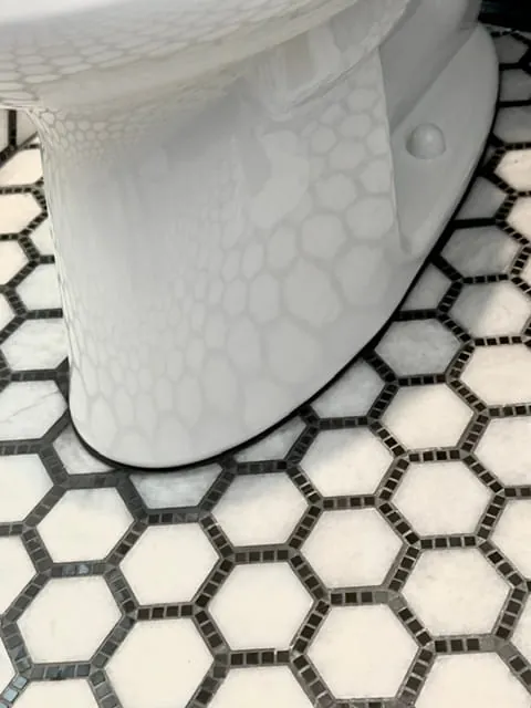 Toilet installation and replacement service